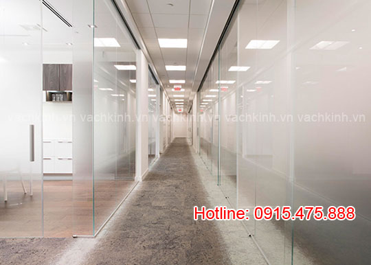 Làm vách kính ngăn phòng tại Phú Đô | lam vach kinh ngan phong tai Phu Do